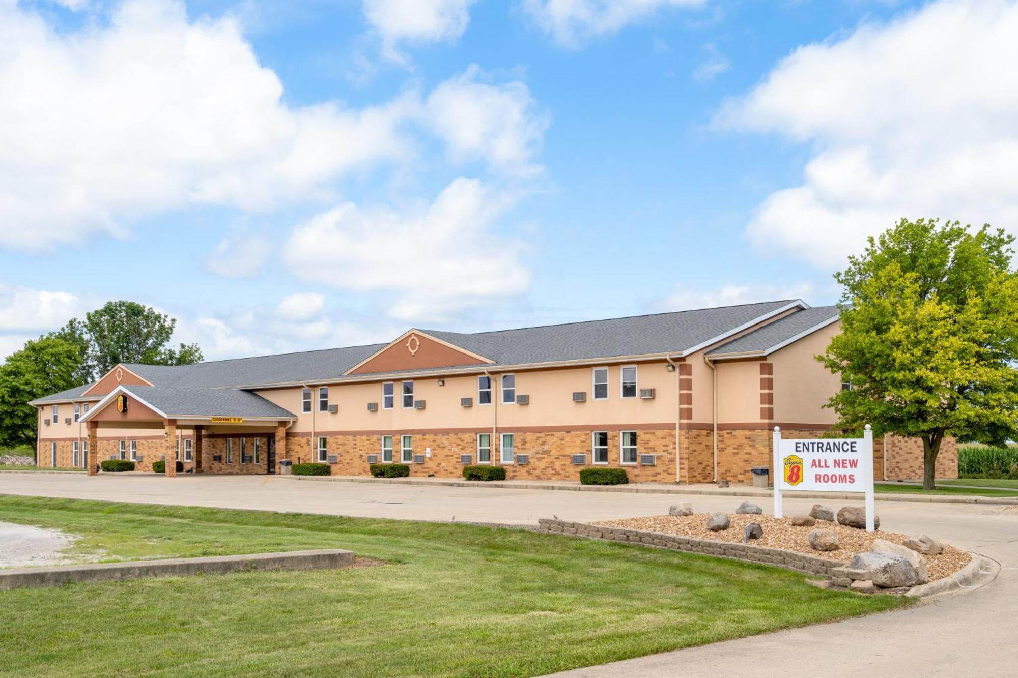 Hotel Super 8 By Wyndham Mattoon Exteriér fotografie