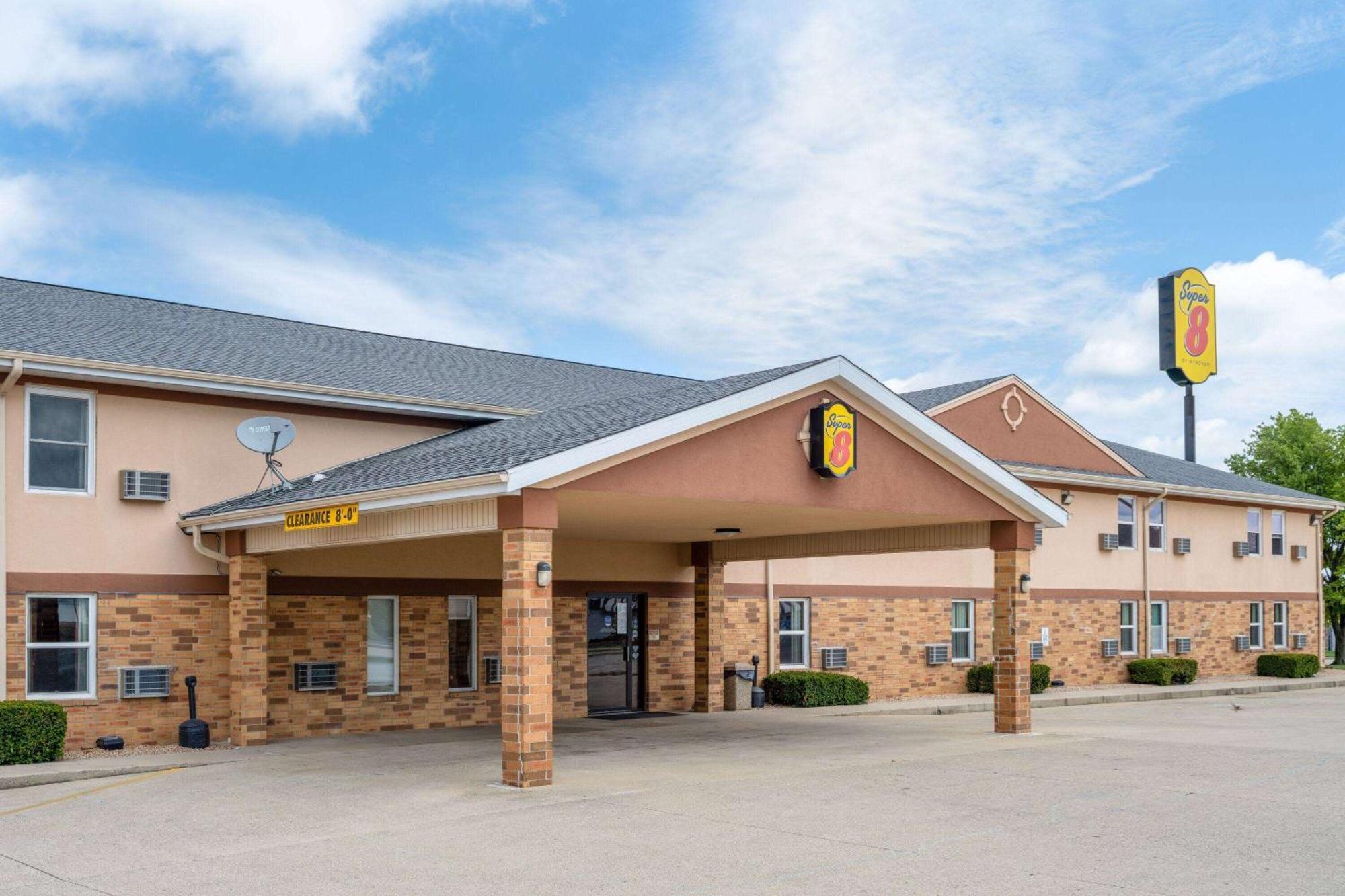 Hotel Super 8 By Wyndham Mattoon Exteriér fotografie