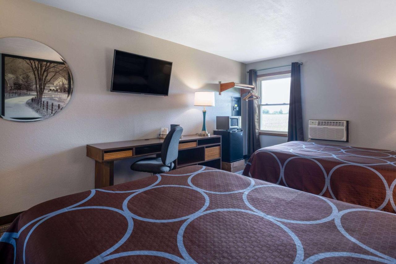 Hotel Super 8 By Wyndham Mattoon Exteriér fotografie